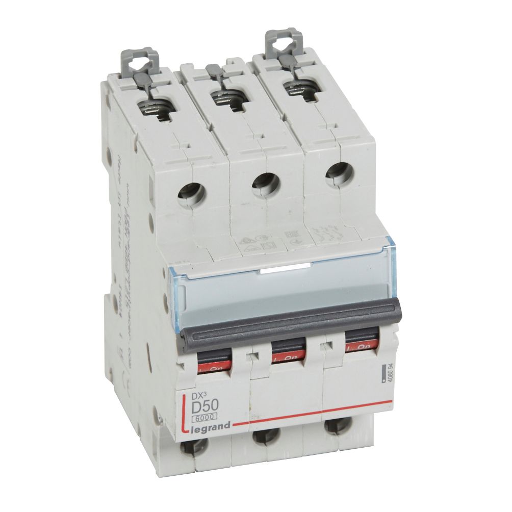 DX3 3P D50 6000A