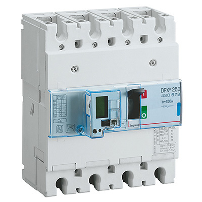 DPX3: kompakt prekidac 250A, 4P, F, FC, In=250A, Un=380/415V (Icu=70kA, Ics=100%Icu), elektronska zastitna jedinica (In=250A, Ir=0.4-1In, Isd=1.5...10In, Tr=3…15s, Tsd=0…0.5s, LCD), sa integrisanom centralnom mernom jedinicom (merenje I, U, F, Pn, En, THD)